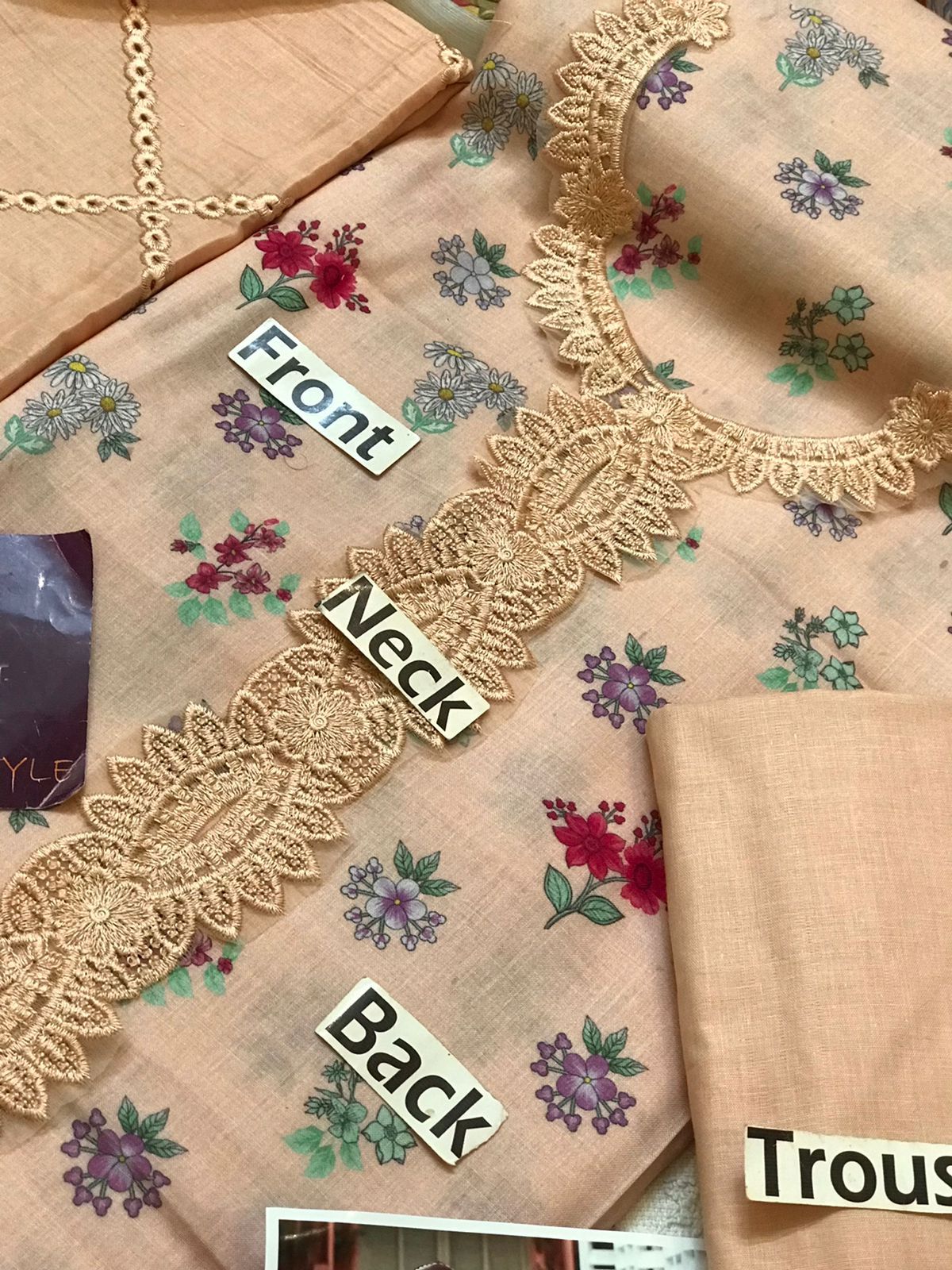 Presenting Maria B 2024 Lawn Collection
▪️Shirt Printed Lawn
▪️Dupatta Printed Chiffon
▪️Plain Trouser Cambric