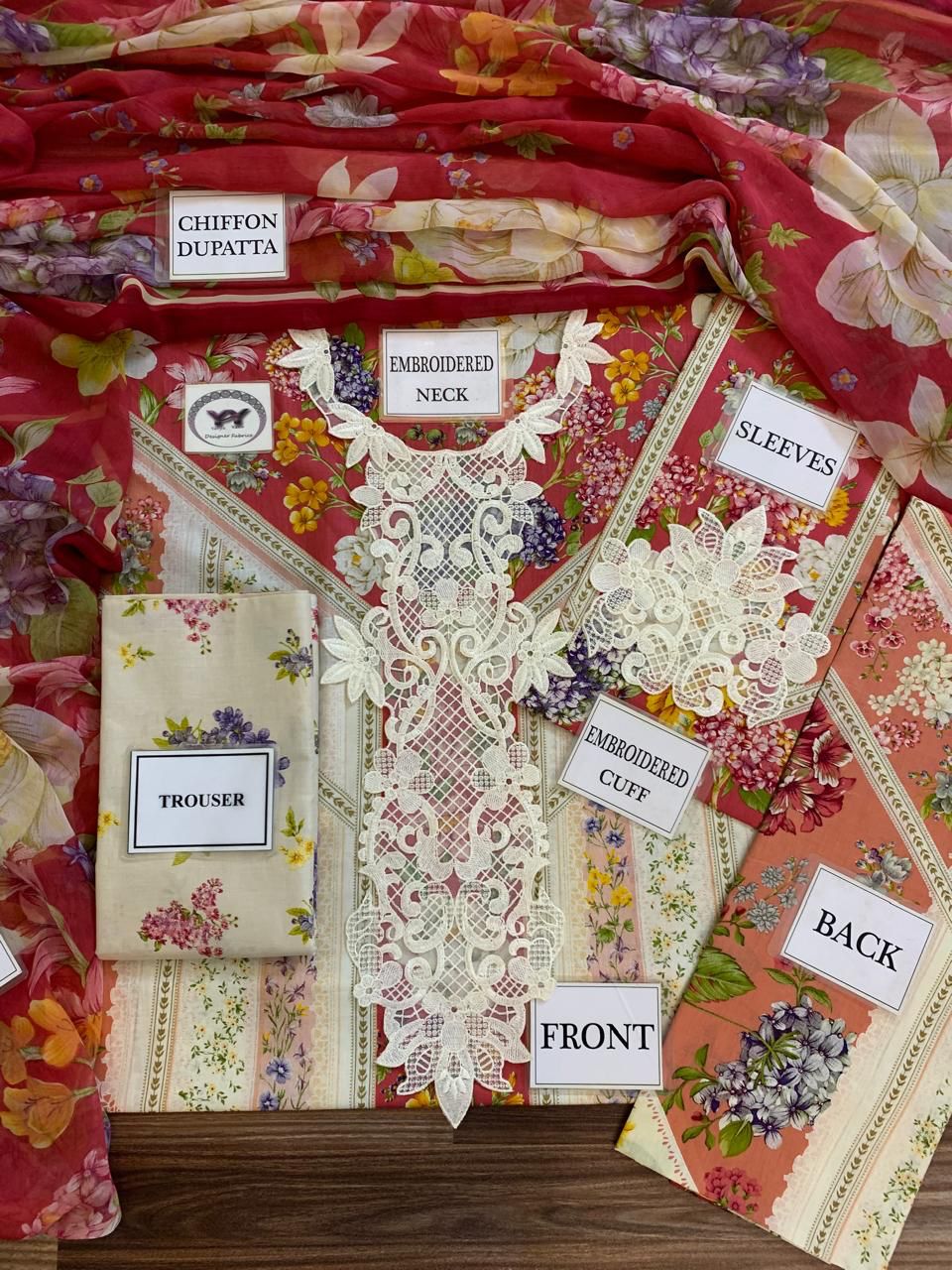 Maria B MPrint Collection
MPT-2509-A Lawn Suit With Chiffon Dupatta
MOST HIT DESIGN
